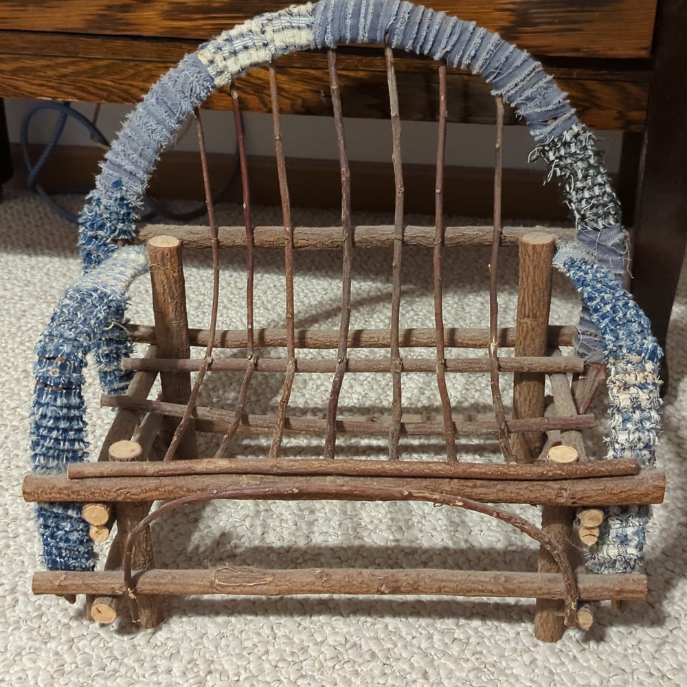 Chair for doll or bear